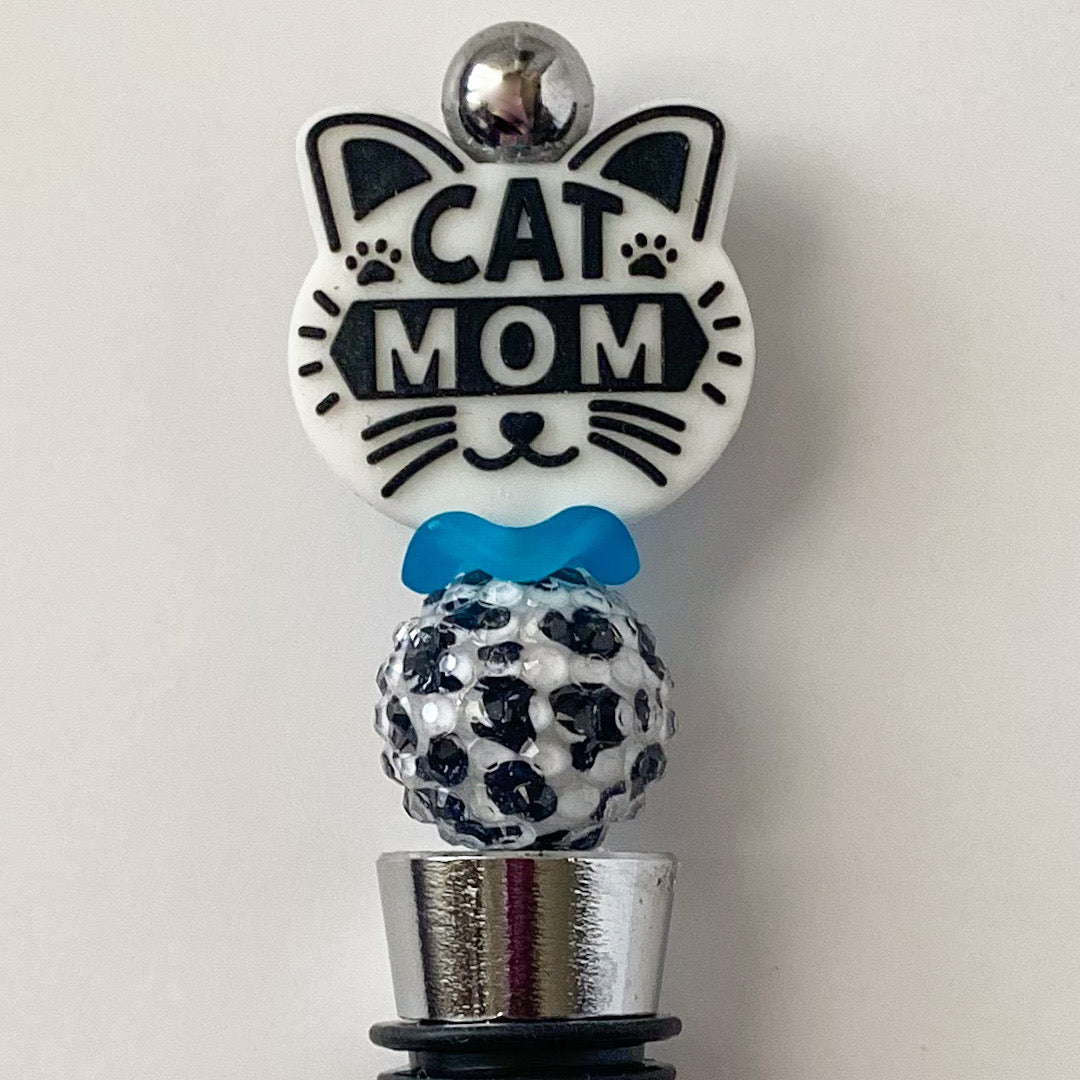 Cat Mom Beaded Wine Stopper | Handcrafted Rhinestone Gift for Cat Lovers & Wine Enthusiasts